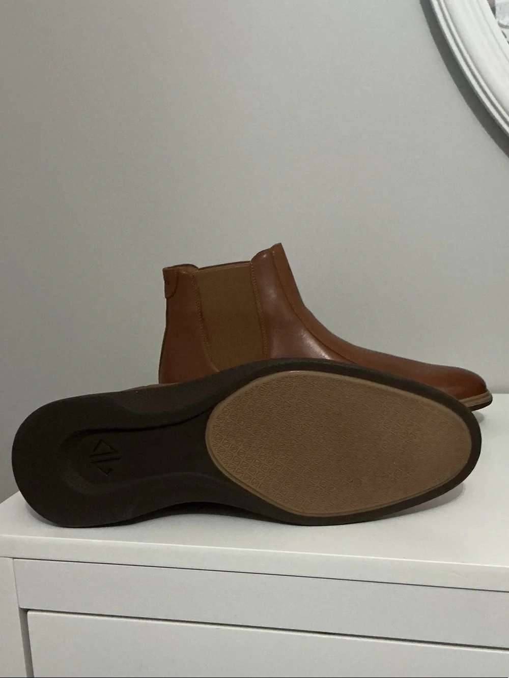 Men's Chukka Chelsea Boot in Cognac Brown Leather